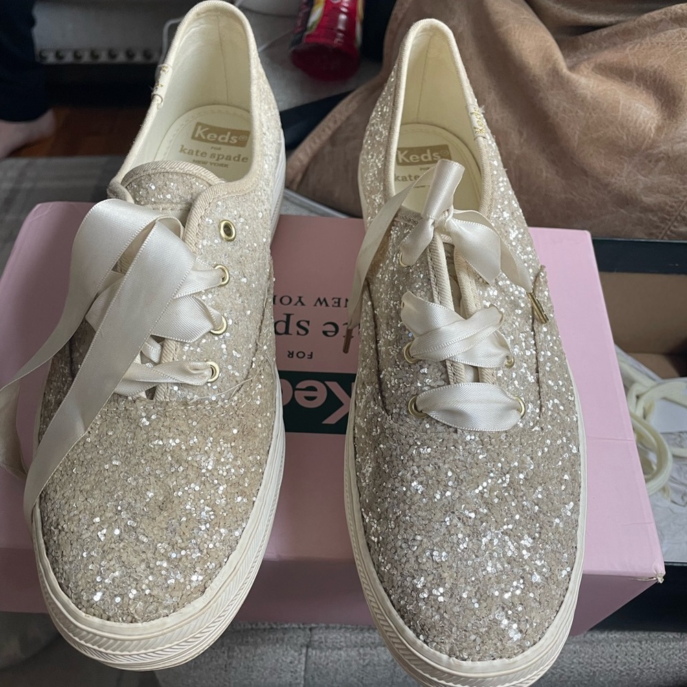Triple decker Kate spade keds